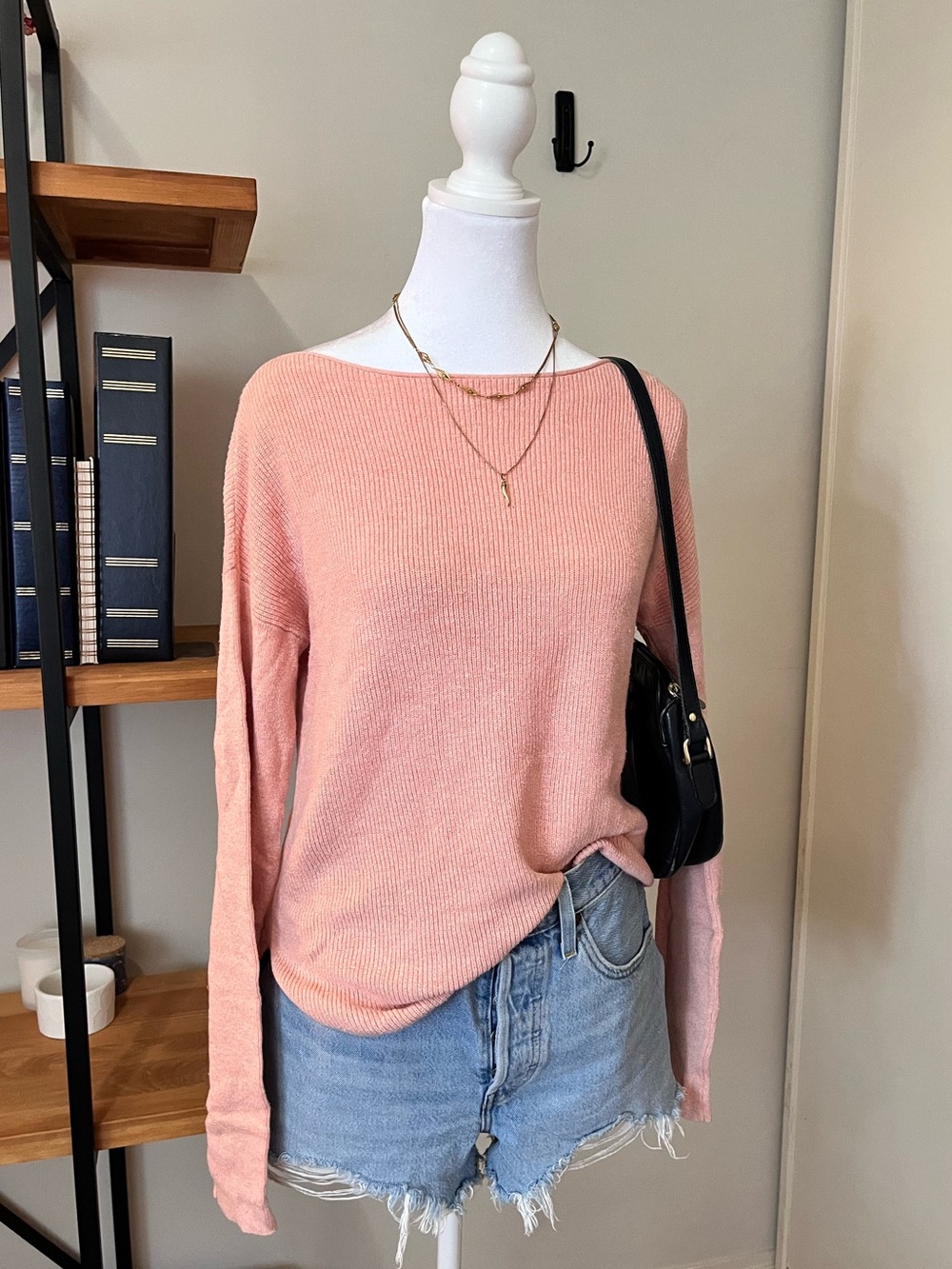 GAP Merino Wool Blend True Soft Boatneck Sweater in Pale Pink Coral Small
